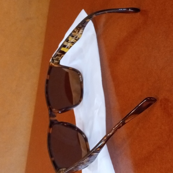 Quicksilver Sunglasses - Picture 4 of 4